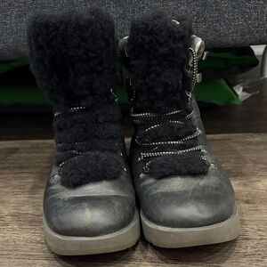 Black Fur-Lined Leather Snow Winter Boots